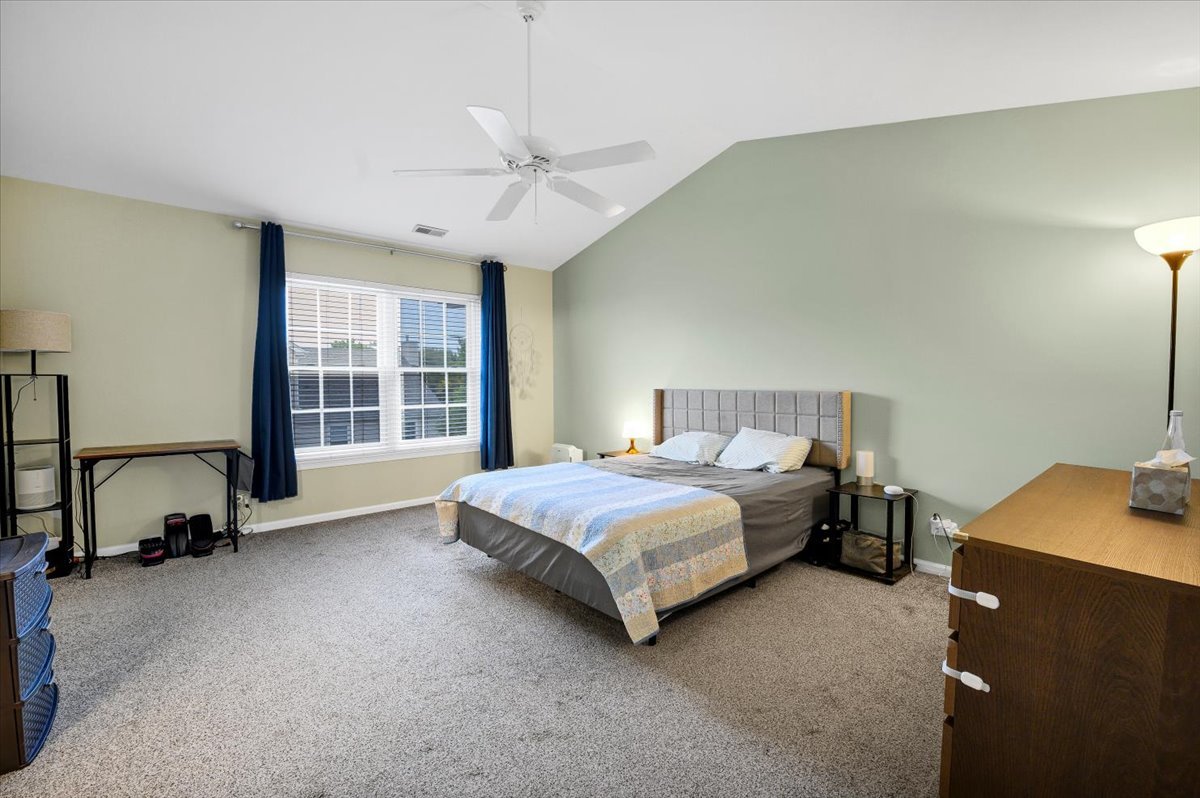 2631 N Greenwood Avenue, Arlington Heights, IL 60004