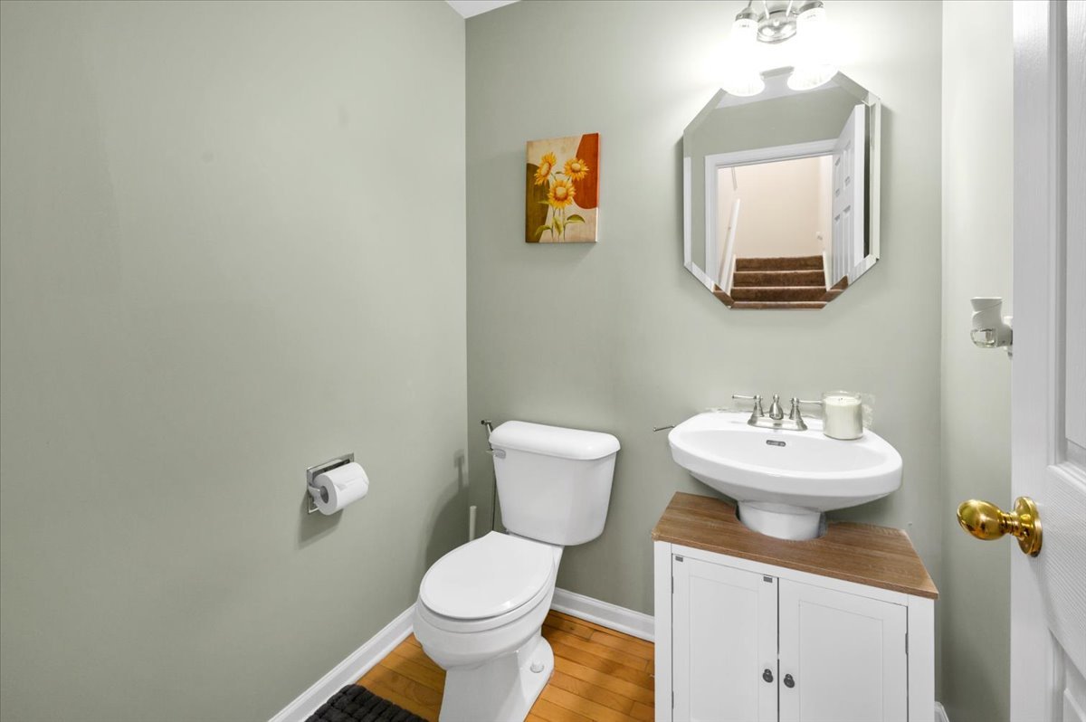 2631 N Greenwood Avenue, Arlington Heights, IL 60004