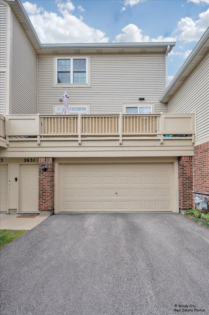 2631 N Greenwood Avenue, Arlington Heights, IL 60004