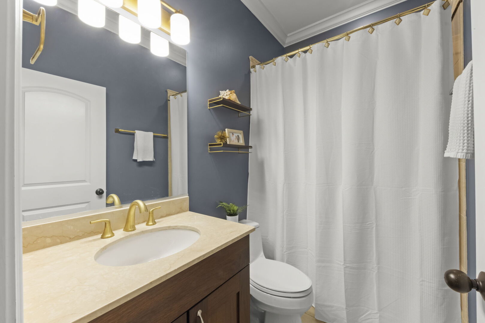 1130 W Diversey Parkway #4W, Chicago, IL 60614