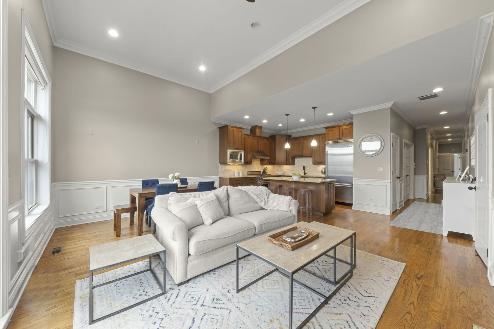 1130 W Diversey Parkway #4W, Chicago, IL 60614