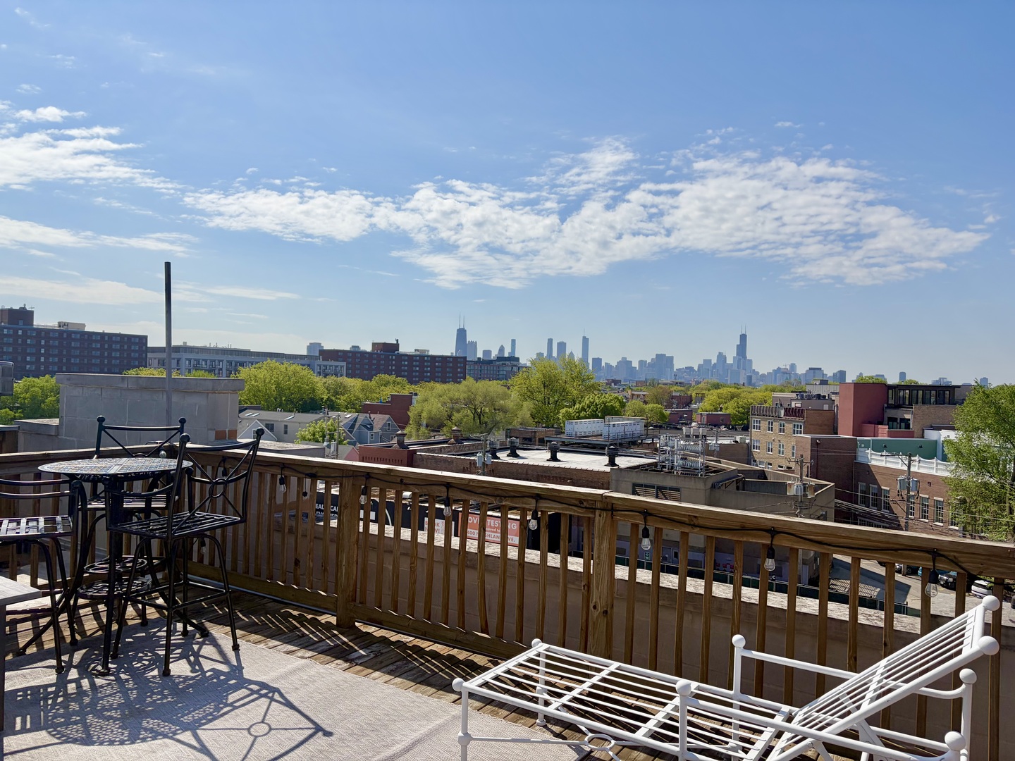 1130 W Diversey Parkway #4W, Chicago, IL 60614