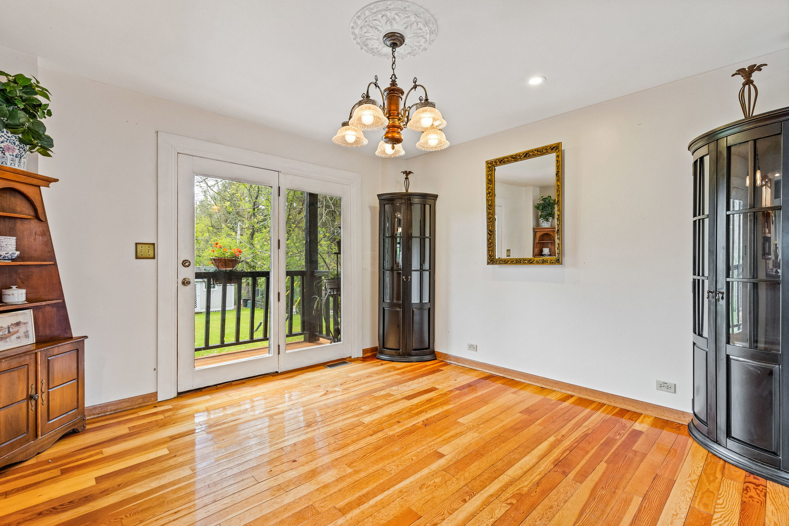 8019 Wonder View Drive, Wonder Lake, IL 60097