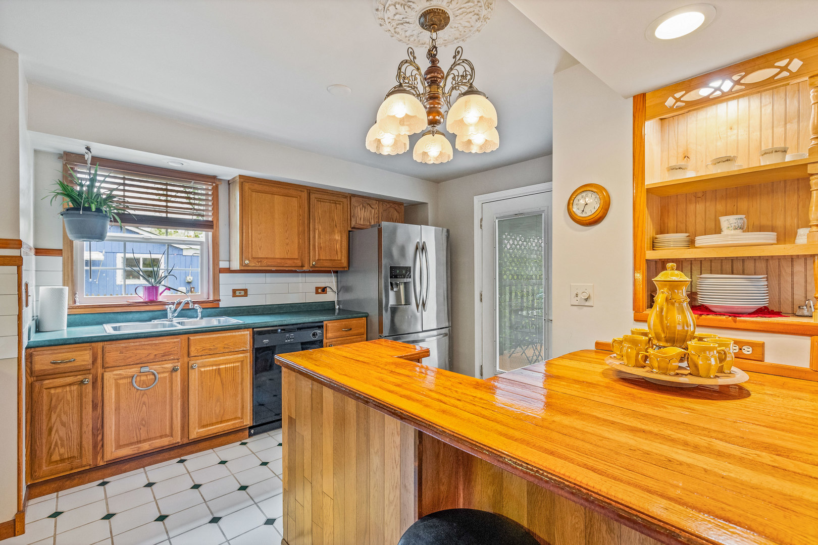 8019 Wonder View Drive, Wonder Lake, IL 60097