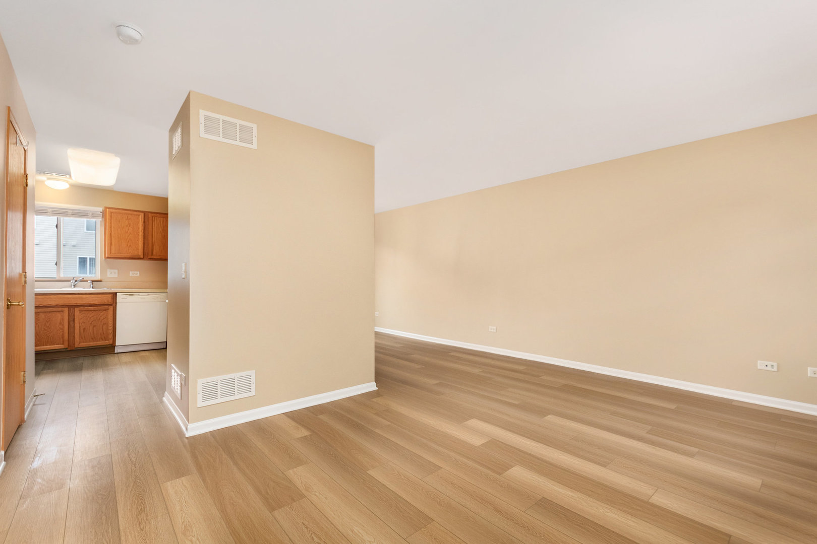 2611 Canyon Drive #2611, Plainfield, IL 60586