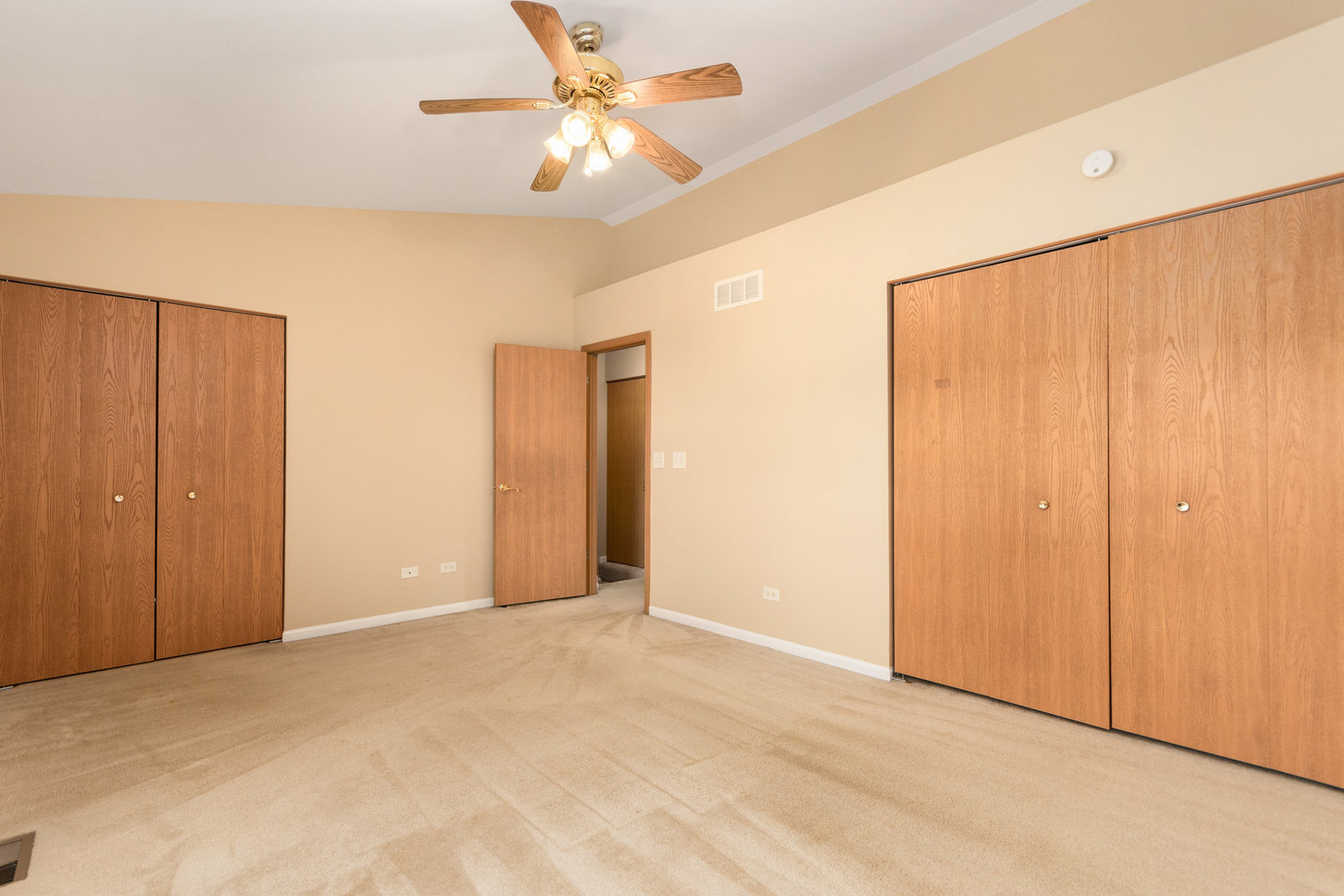 2611 Canyon Drive #2611, Plainfield, IL 60586