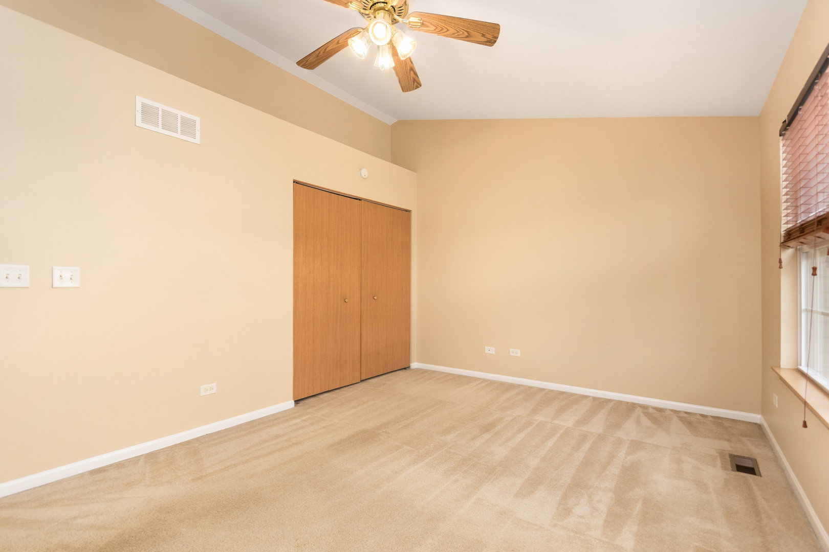 2611 Canyon Drive #2611, Plainfield, IL 60586