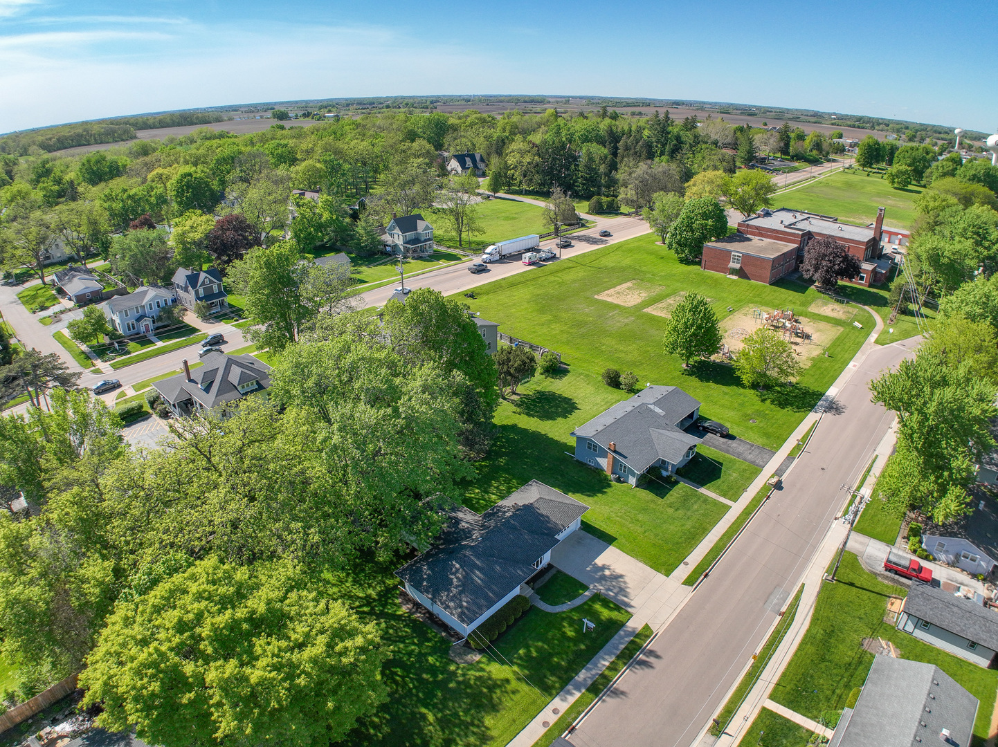 402 N First Street, Elburn, IL 60119