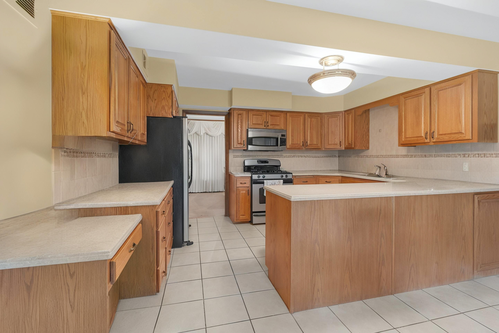 6313 Tamiami Drive, Downers Grove, IL 60516