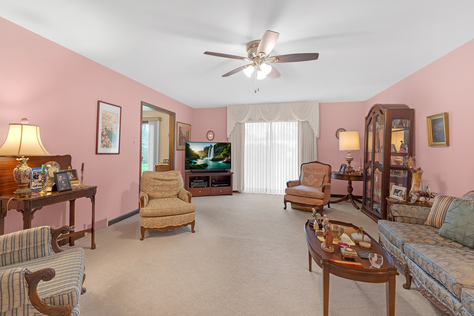 6313 Tamiami Drive, Downers Grove, IL 60516