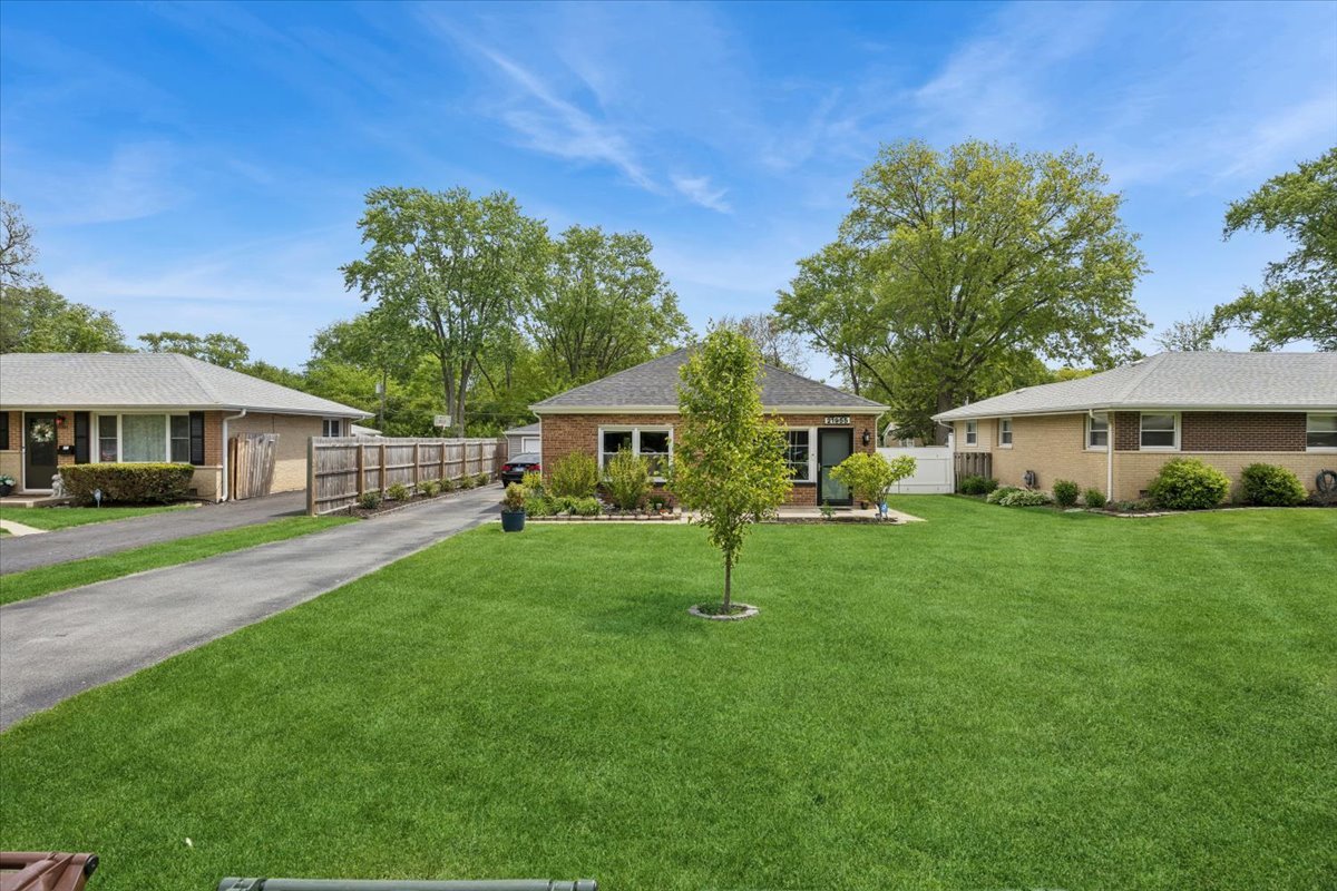 21955 Millard Avenue, Richton Park, IL 60471