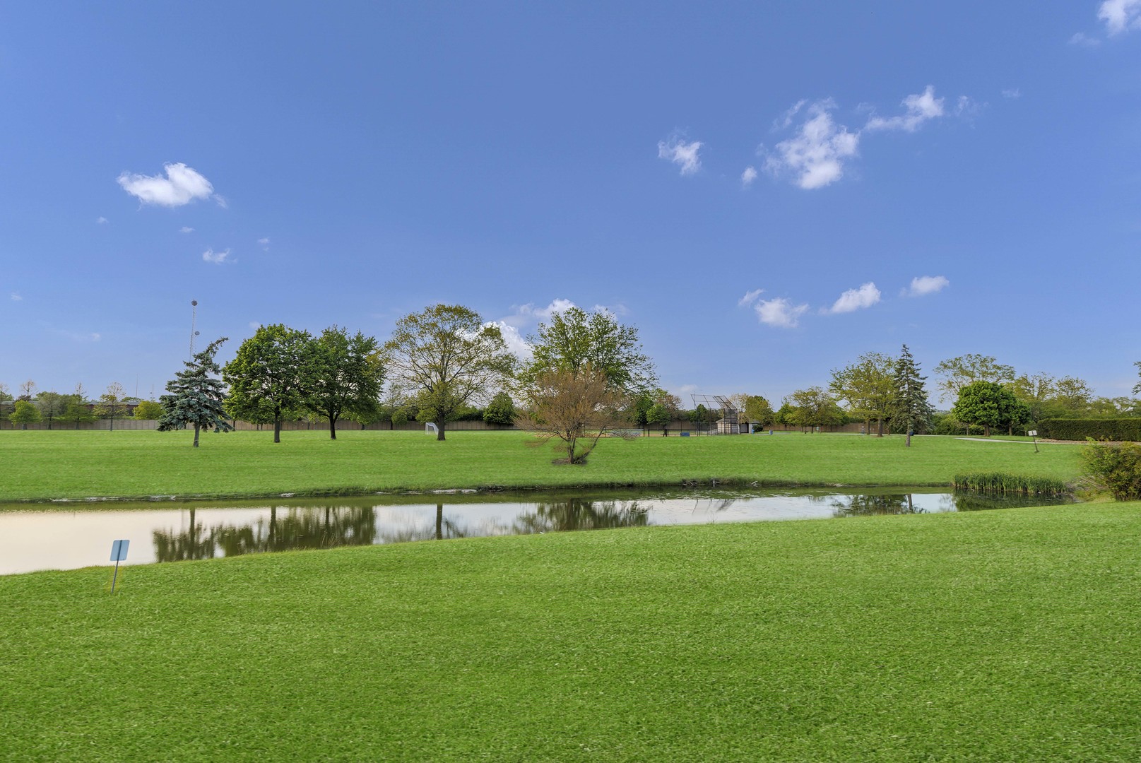 1441 W AUTUMN Trail, Addison, IL 60101