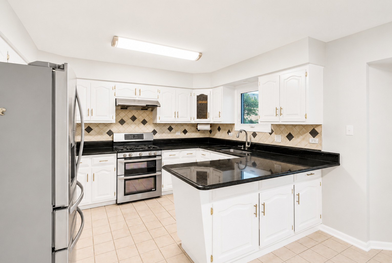 1441 W AUTUMN Trail, Addison, IL 60101