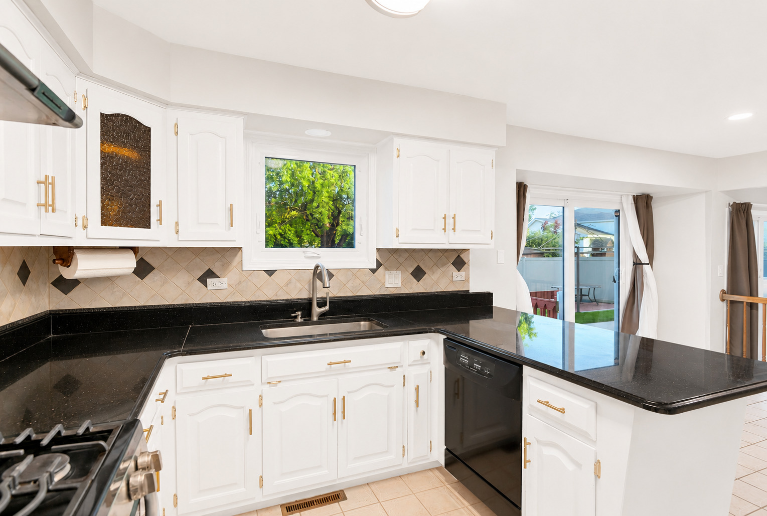 1441 W AUTUMN Trail, Addison, IL 60101