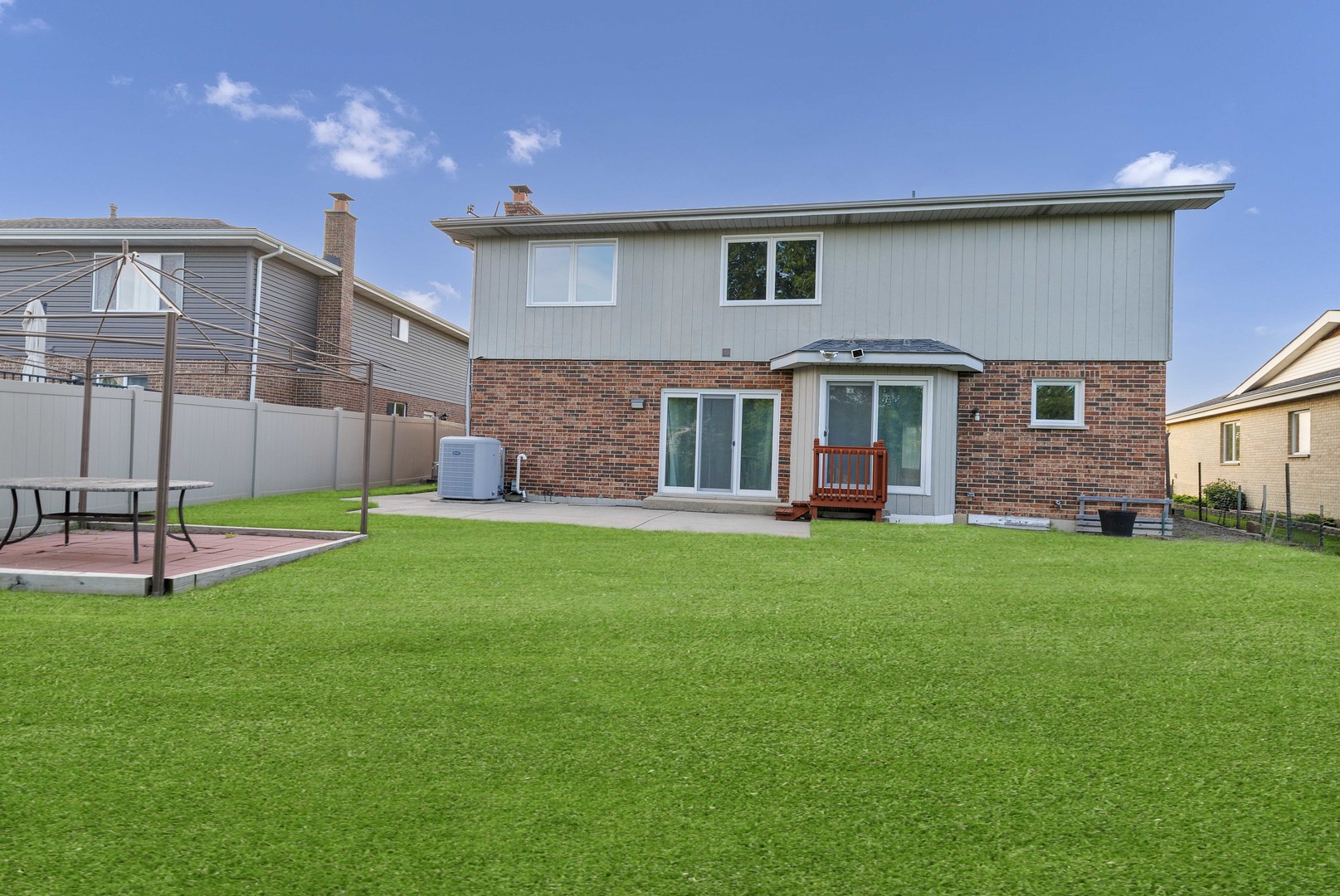 1441 W AUTUMN Trail, Addison, IL 60101