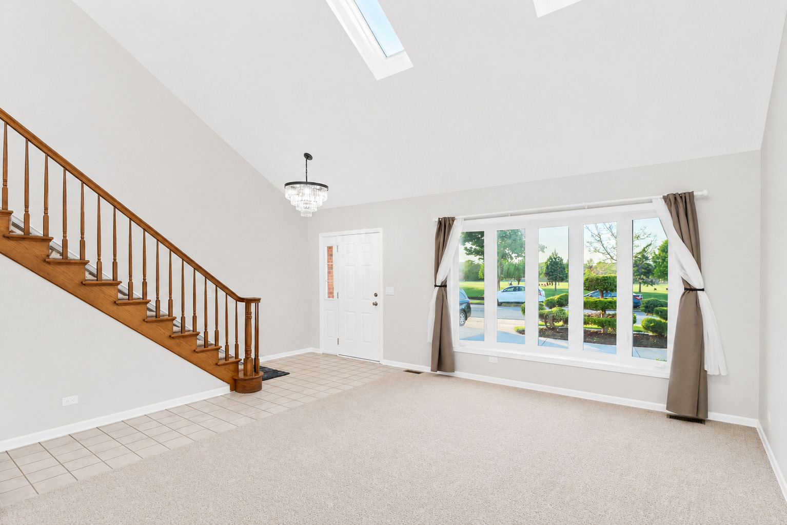 1441 W AUTUMN Trail, Addison, IL 60101