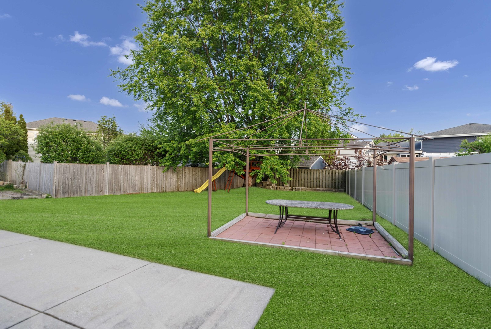 1441 W AUTUMN Trail, Addison, IL 60101