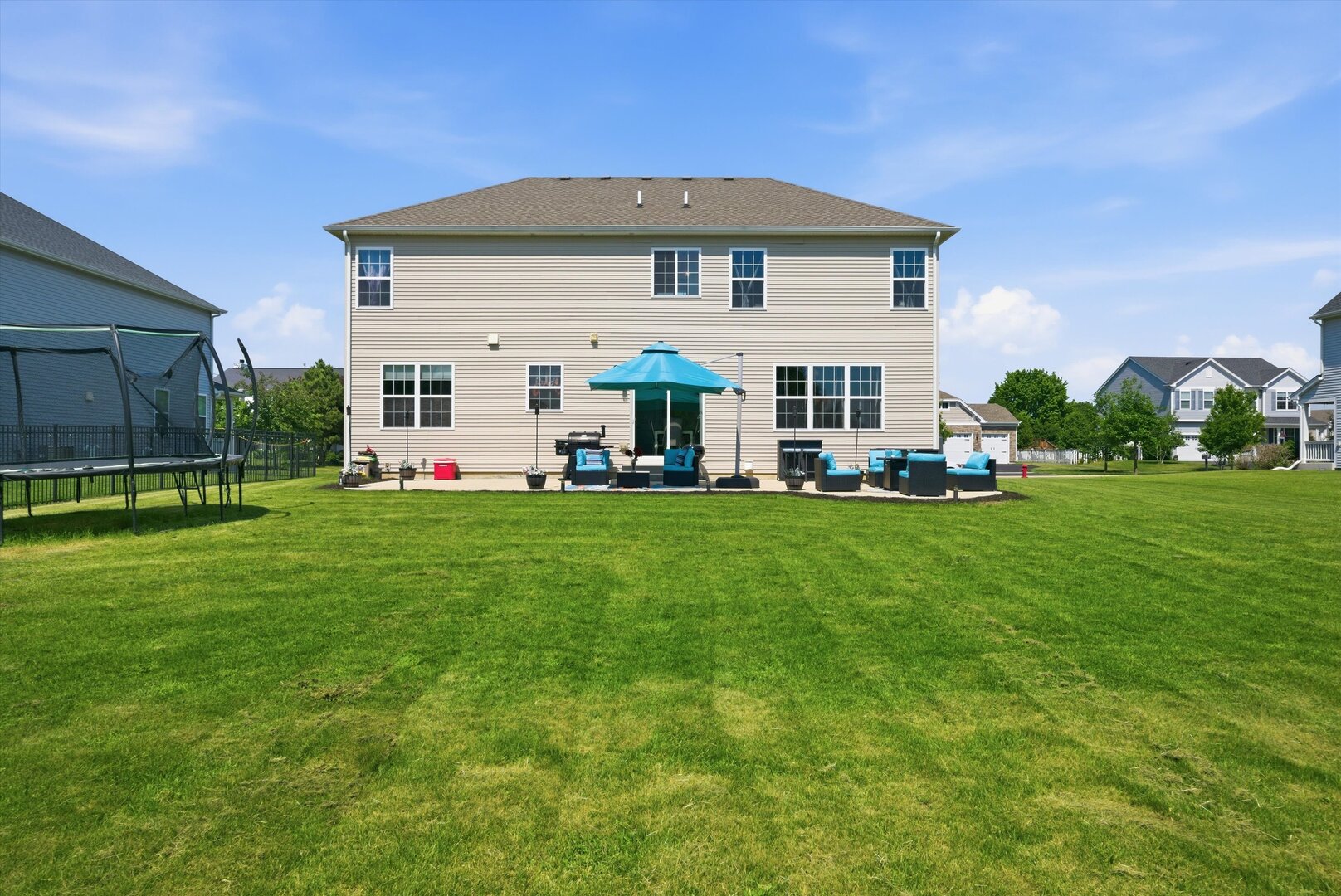 653 Otter Way, Oswego, IL 60543