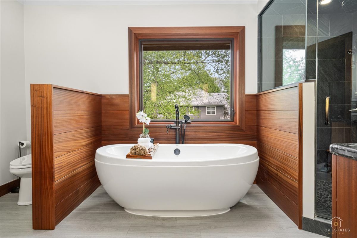 1309 Hawkins Court, St. Charles, IL 60174