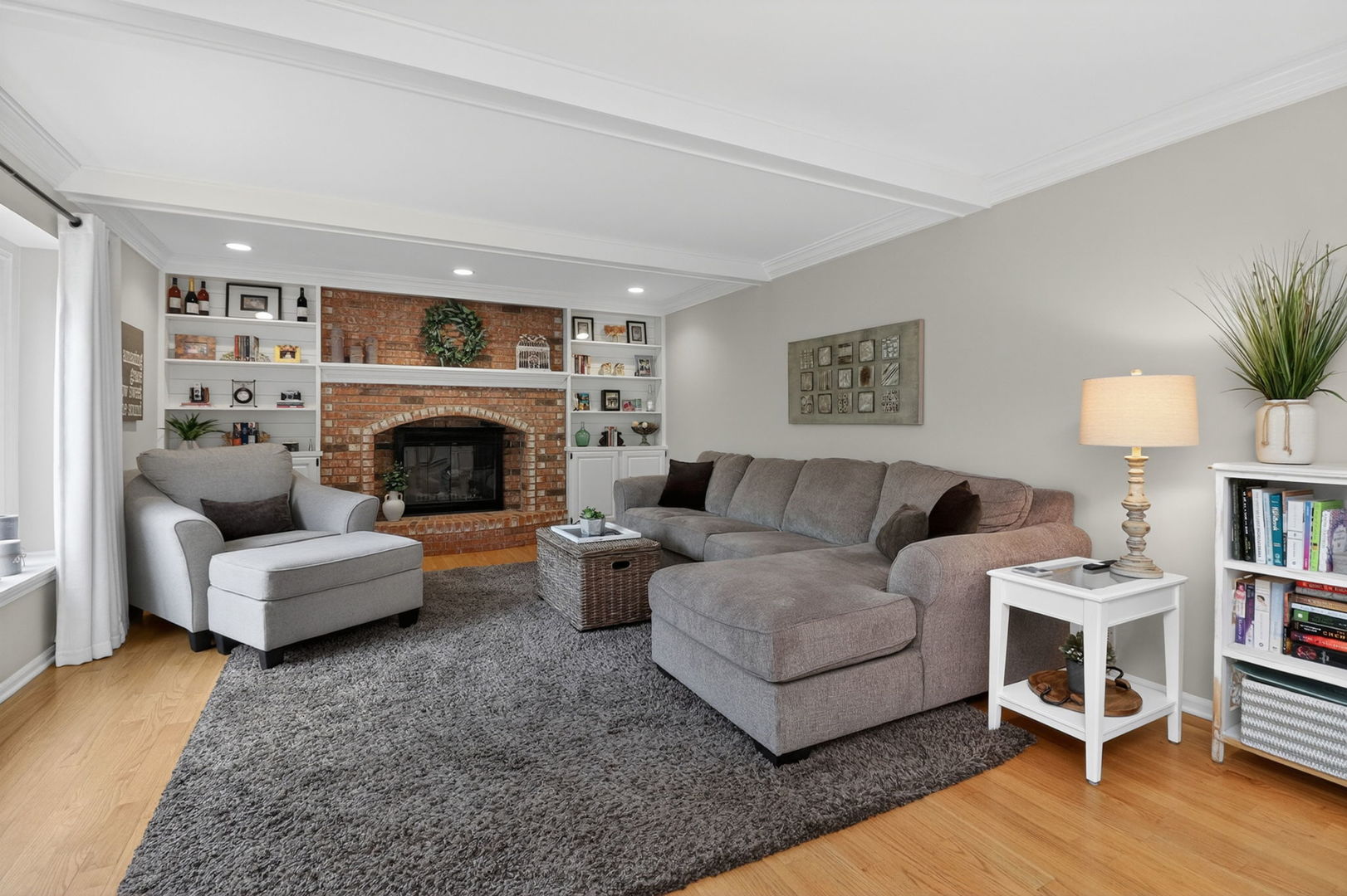 27W228 Heather Lane, Winfield, IL 60190