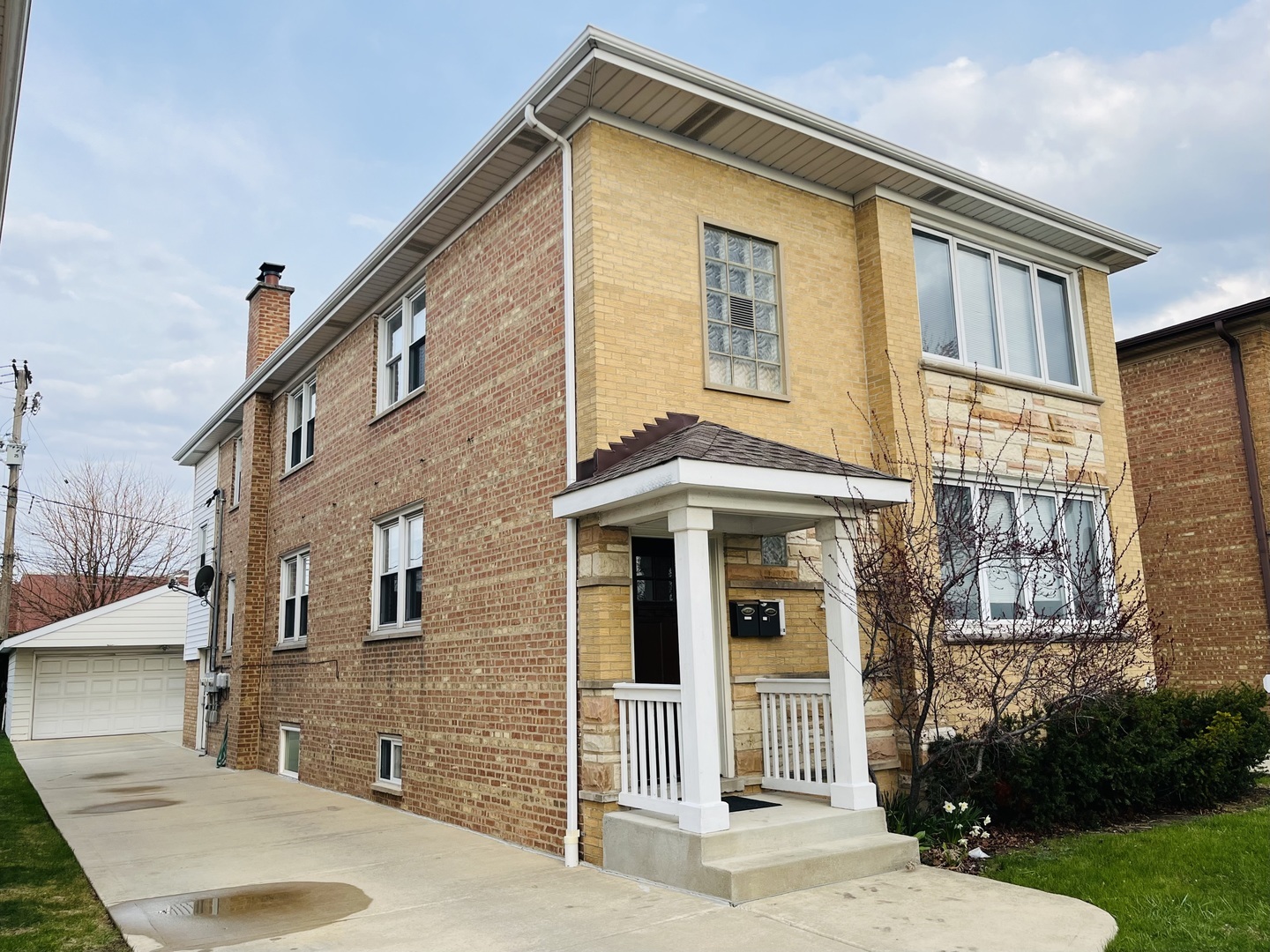 4532 N NOTTINGHAM Avenue #2, Norridge, IL 60706