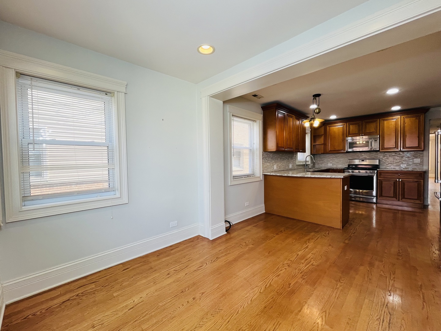 4532 N NOTTINGHAM Avenue #2, Norridge, IL 60706