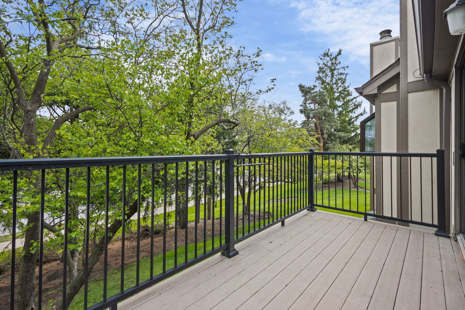 338 Essex Court #338, Wood Dale, IL 60191