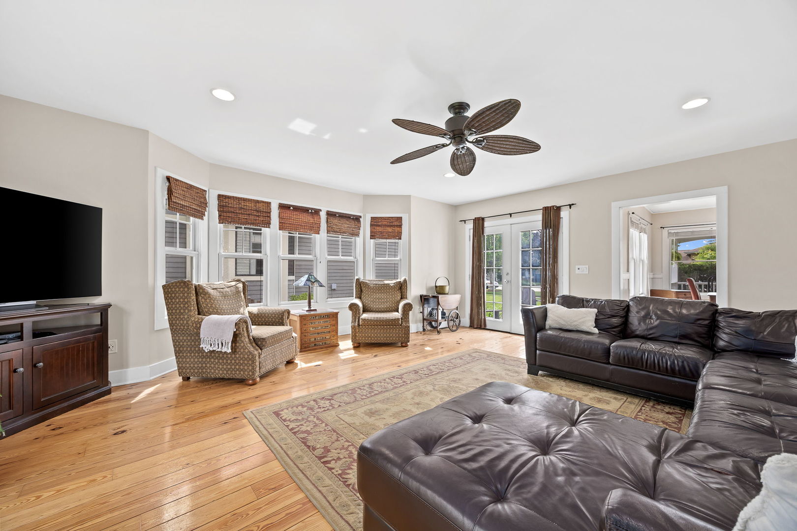 442 Davis Street, Downers Grove, IL 60515