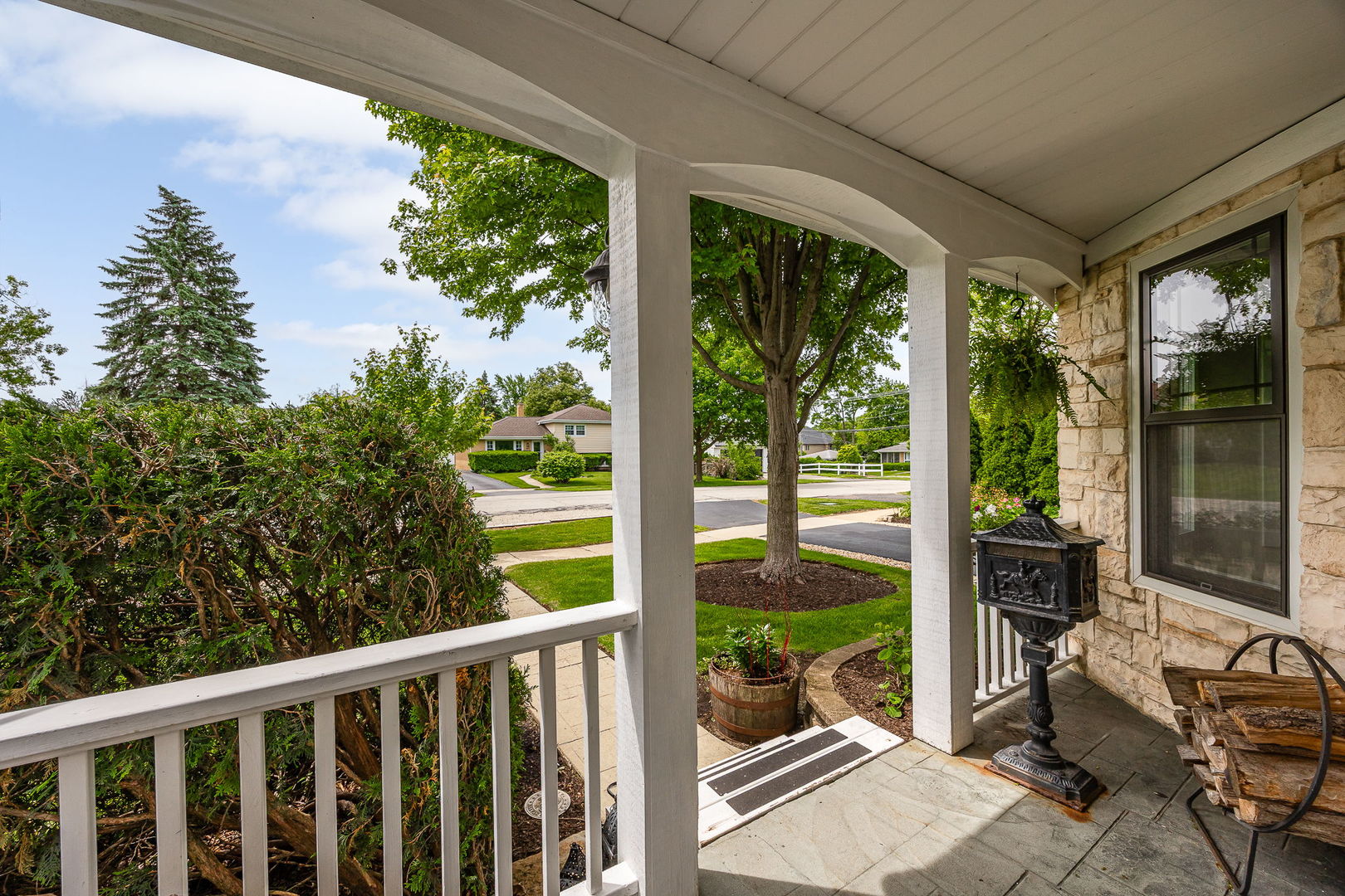 442 Davis Street, Downers Grove, IL 60515