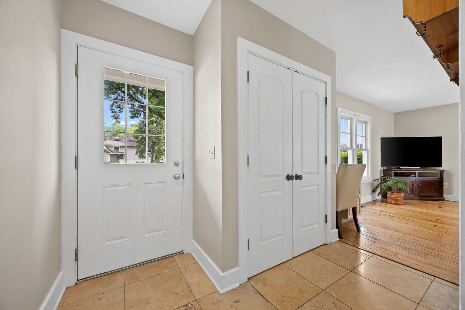 442 Davis Street, Downers Grove, IL 60515