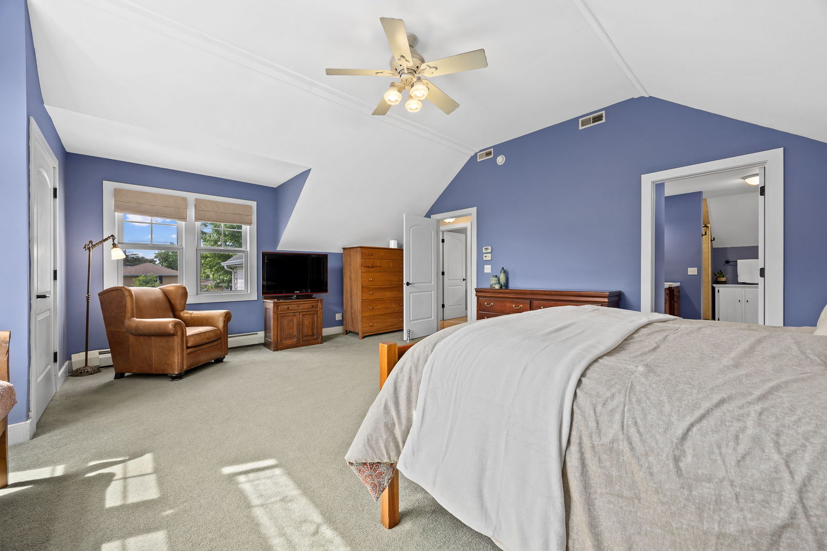 442 Davis Street, Downers Grove, IL 60515