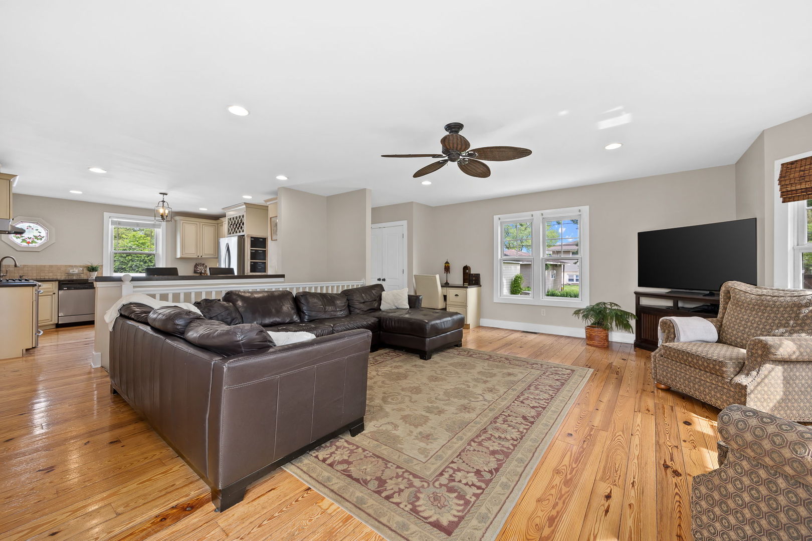442 Davis Street, Downers Grove, IL 60515