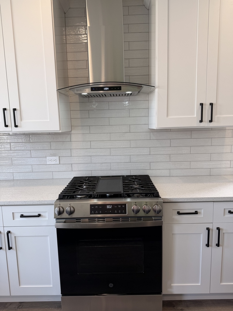 2309 N Rutherford Avenue, Chicago, IL 60707