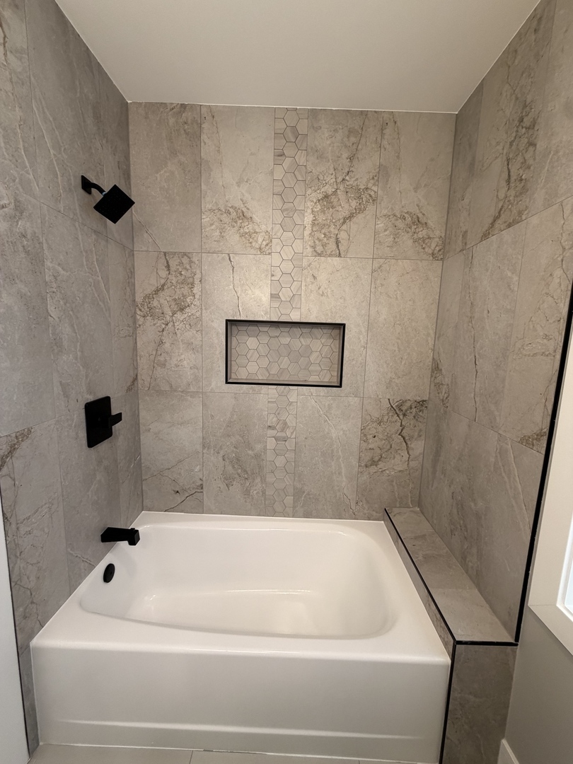 2309 N Rutherford Avenue, Chicago, IL 60707