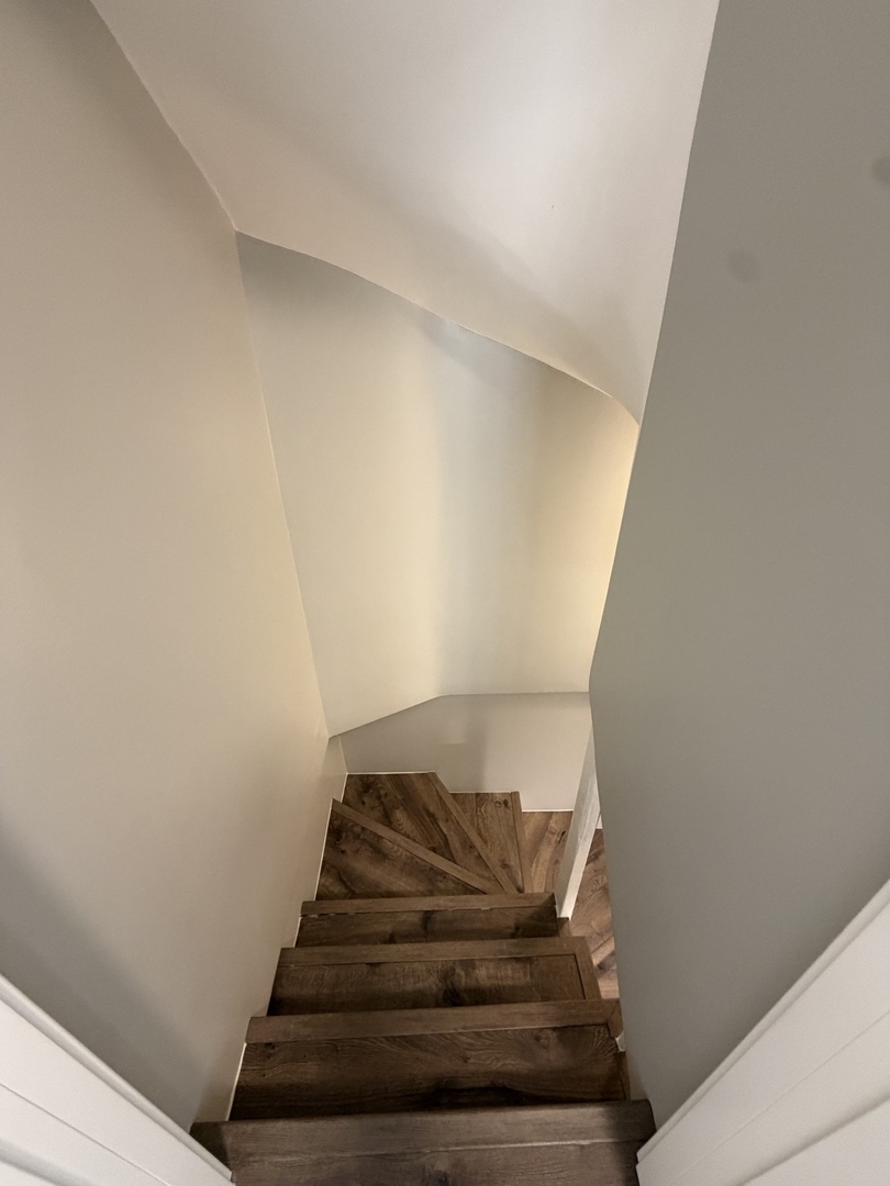 2309 N Rutherford Avenue, Chicago, IL 60707