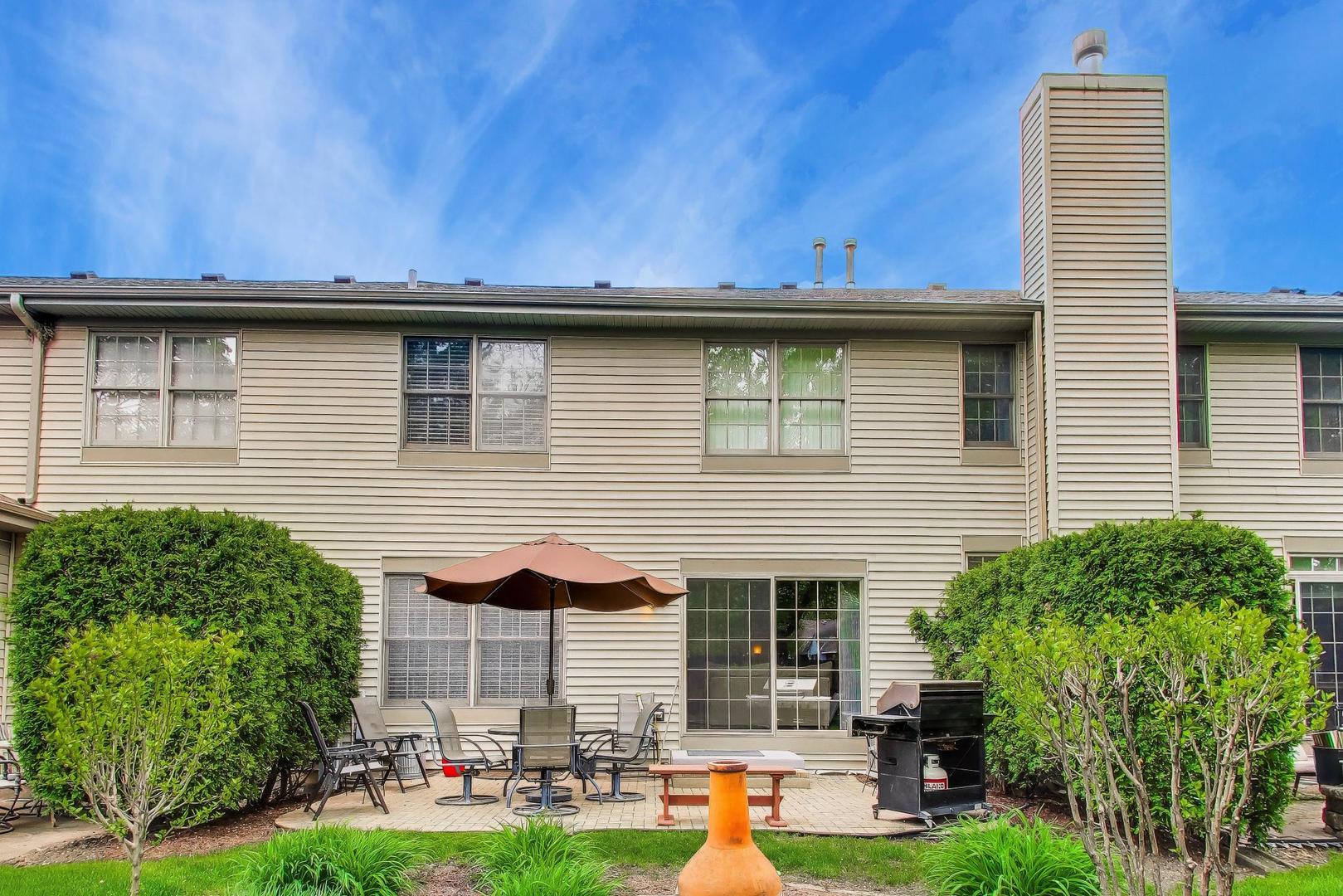 3946 Balmoral Court, Rolling Meadows, IL 60008