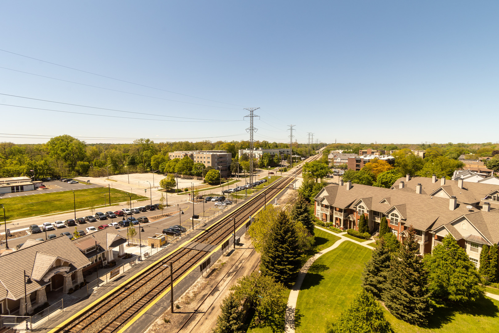 8440 Callie Avenue #606, Morton Grove, IL 60053
