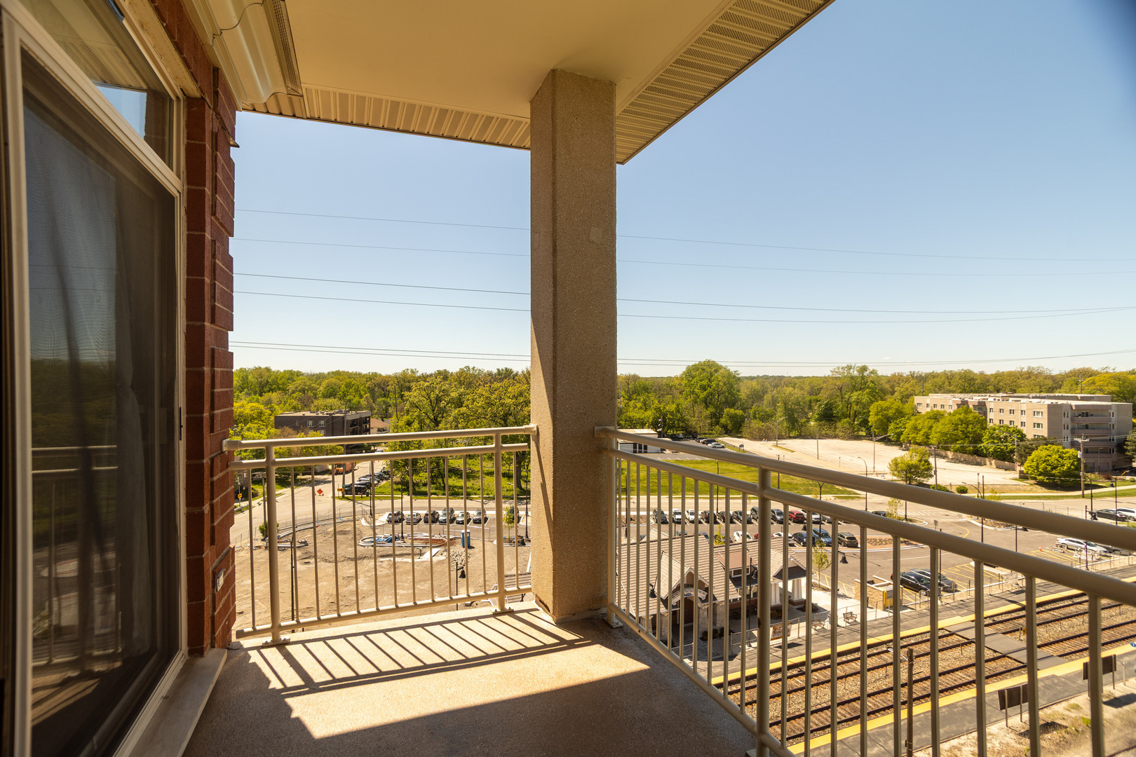 8440 Callie Avenue #606, Morton Grove, IL 60053