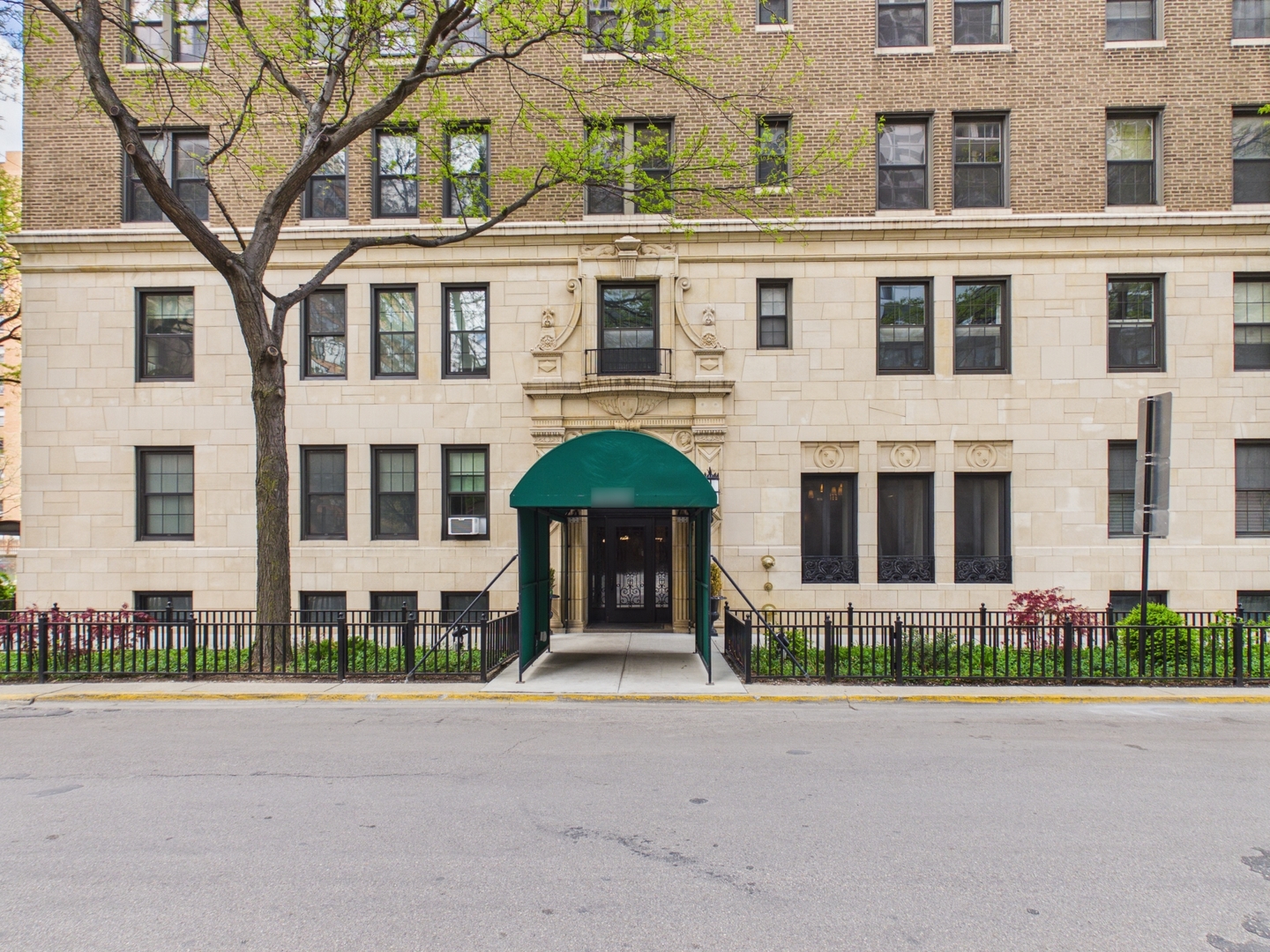 6101 N Sheridan Road #1A, Chicago, IL 60660