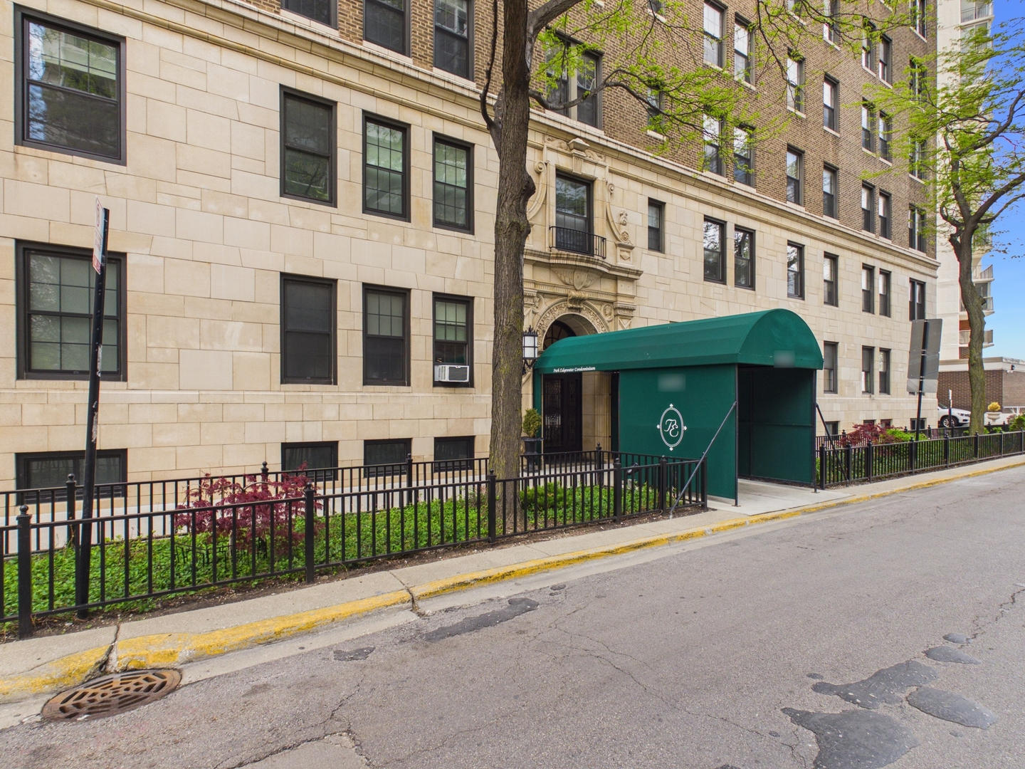 6101 N Sheridan Road #1A, Chicago, IL 60660