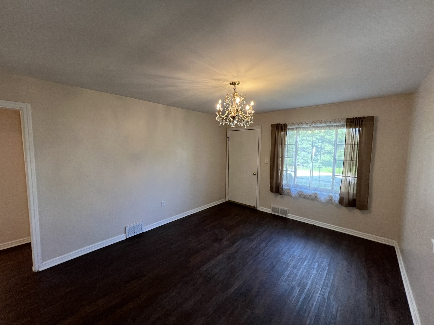 936 Russell Place, Mundelein, IL 60060