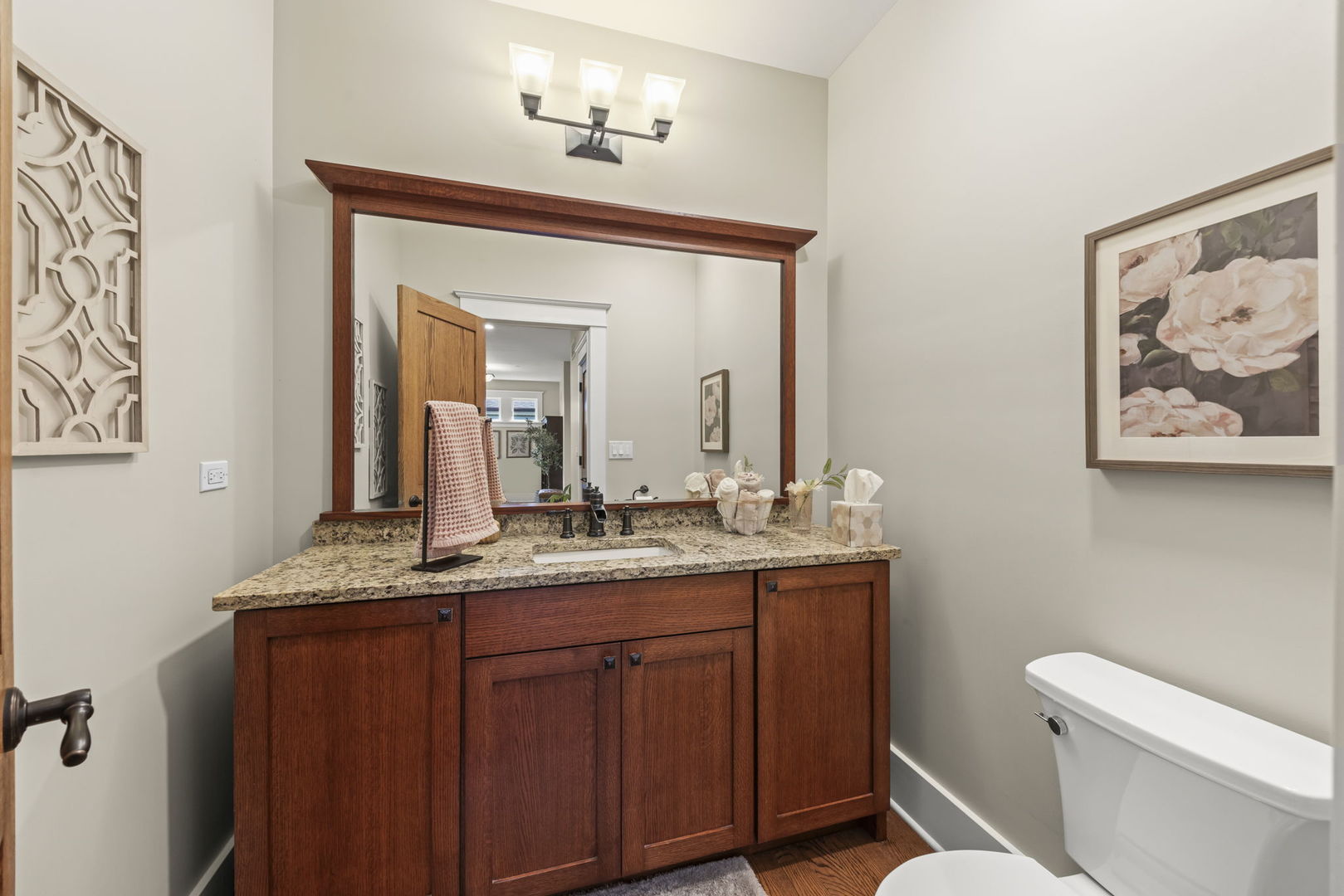 451 Lowell Avenue, Glen Ellyn, IL 60137