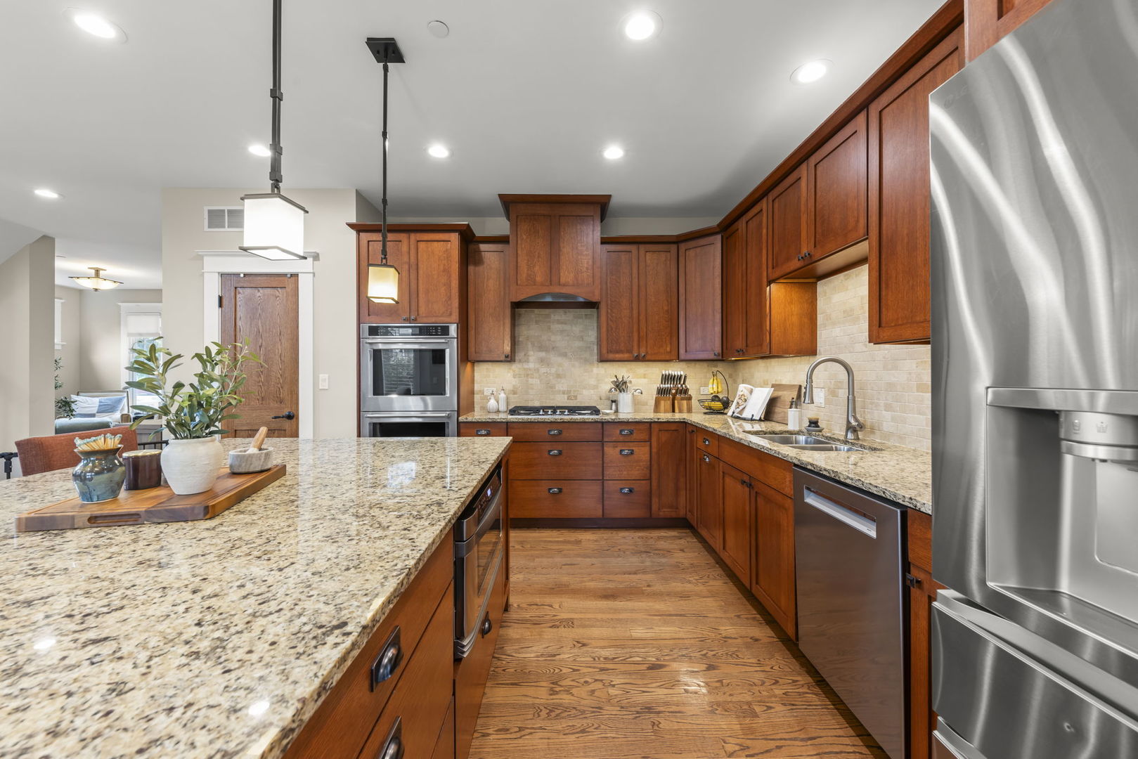 451 Lowell Avenue, Glen Ellyn, IL 60137