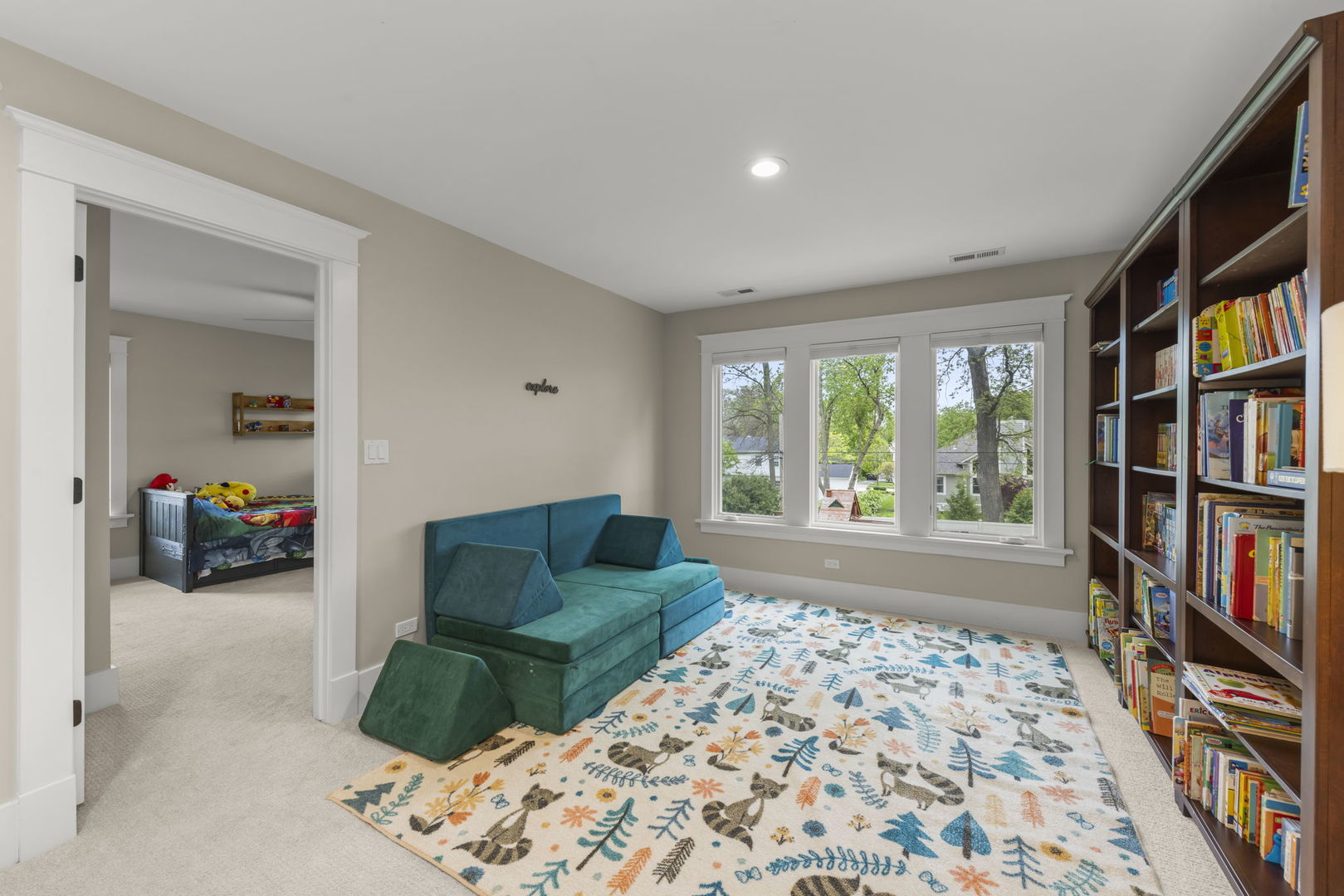 451 Lowell Avenue, Glen Ellyn, IL 60137