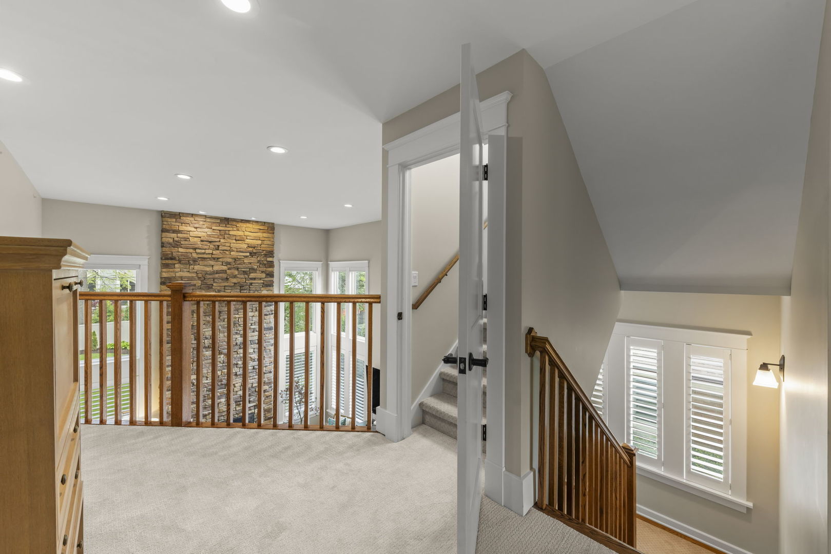 451 Lowell Avenue, Glen Ellyn, IL 60137