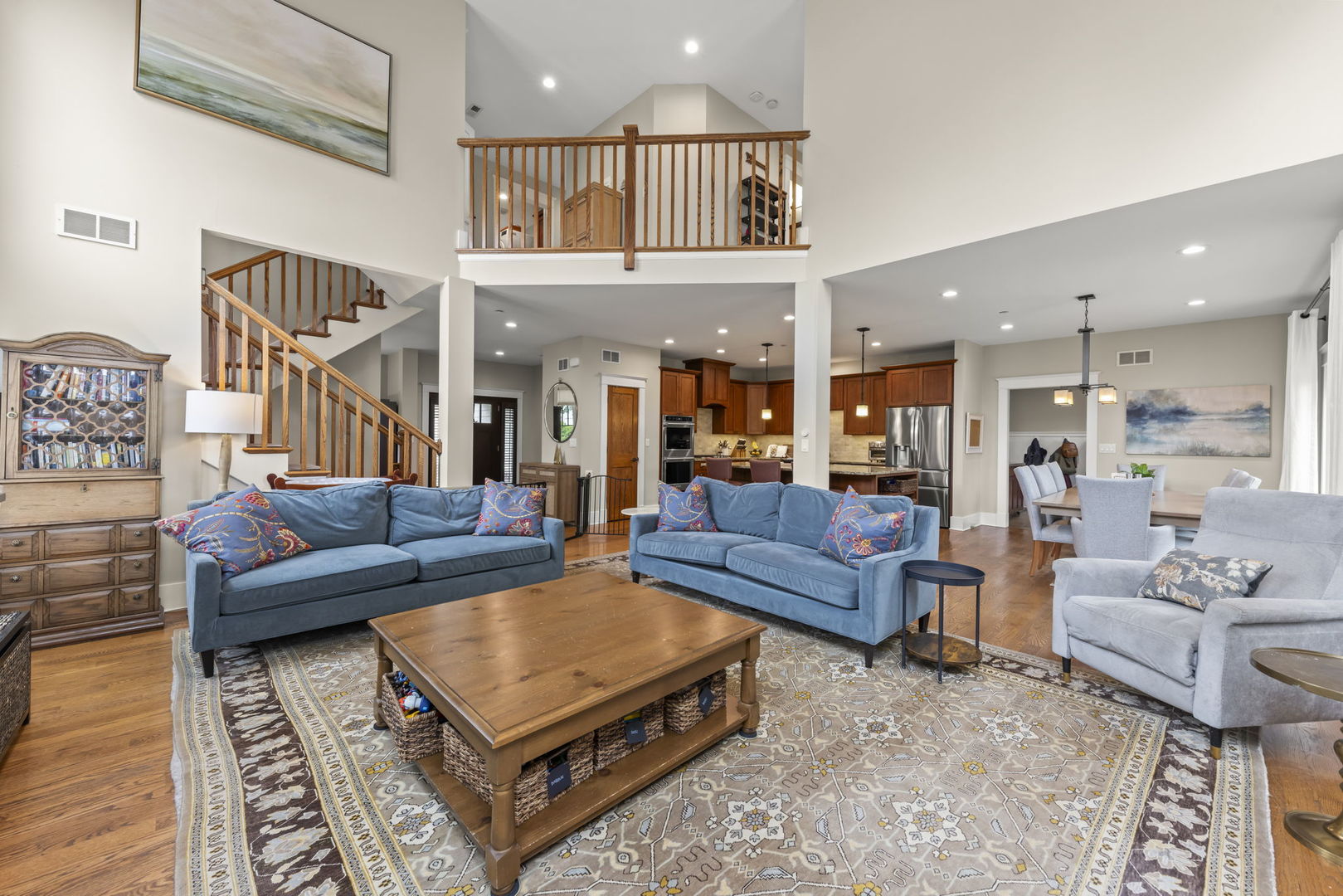 451 Lowell Avenue, Glen Ellyn, IL 60137