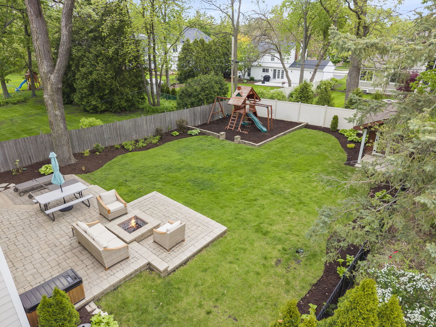 451 Lowell Avenue, Glen Ellyn, IL 60137