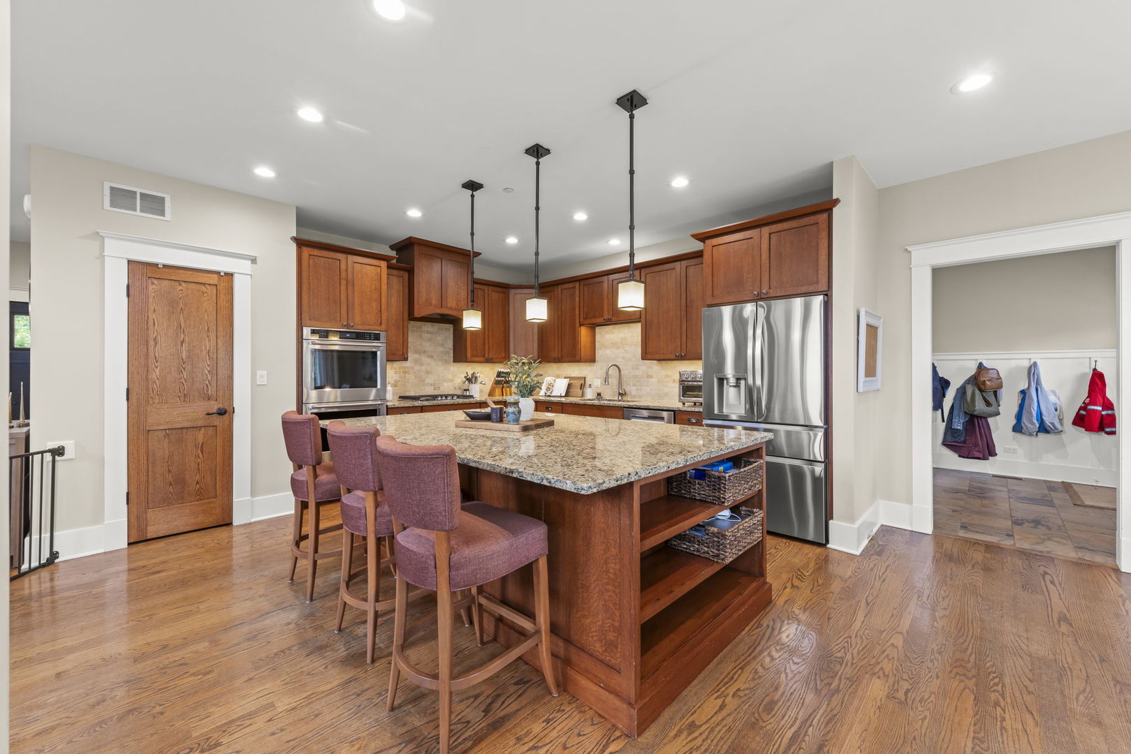 451 Lowell Avenue, Glen Ellyn, IL 60137