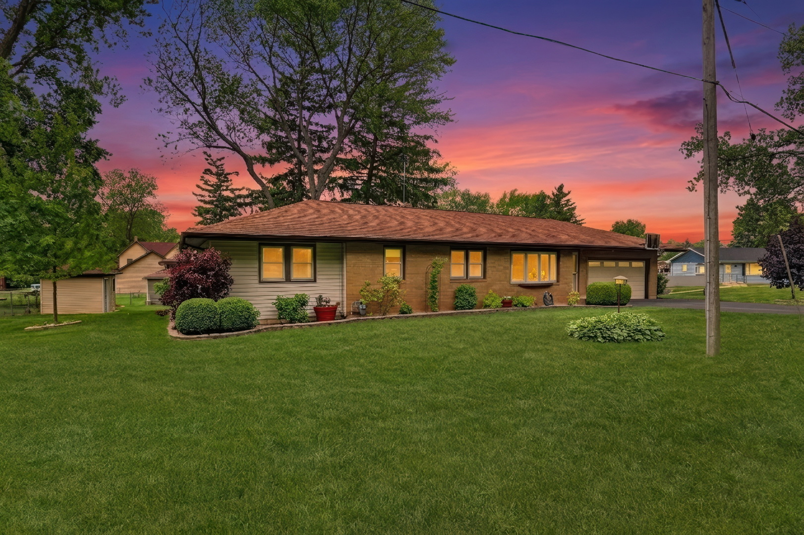 2501 S Vaupell Drive, McHenry, IL 60051