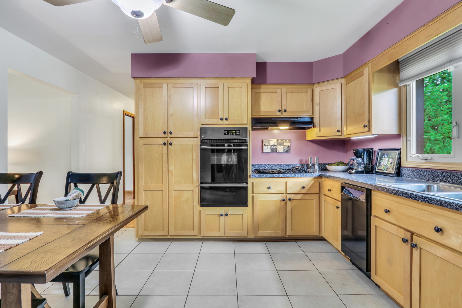 2501 S Vaupell Drive, McHenry, IL 60051